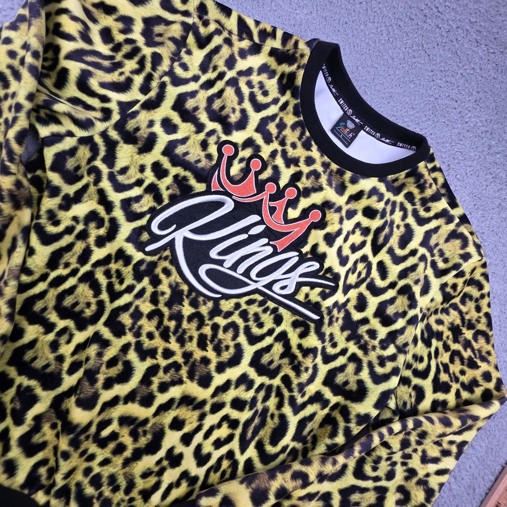 Switch Remarkable Sweatshirt Mens Large Yellow Leopard Print Kings Crown Graphic